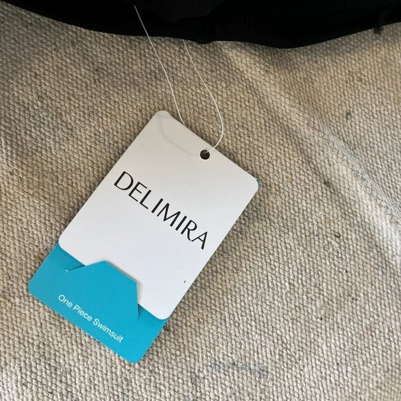 Delimira Woman's Plus-Size Black Modest Summer One-Piece Swimsuit Sz 26 - Picture 6 of 12